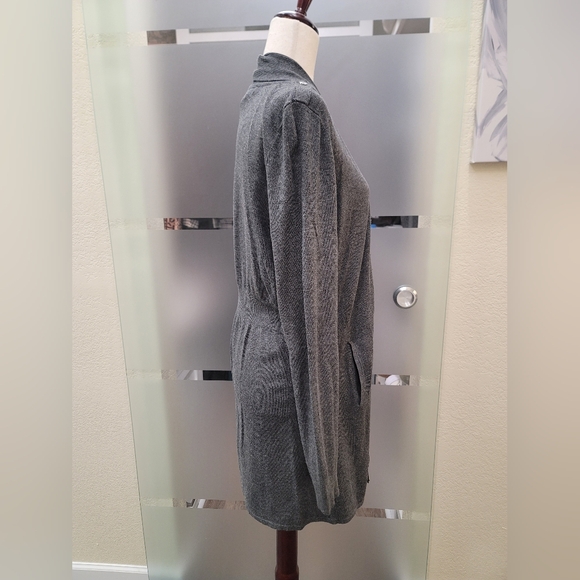 WHBM Ladies Gray Cardigan Sweater SZ L - Picture 4 of 9